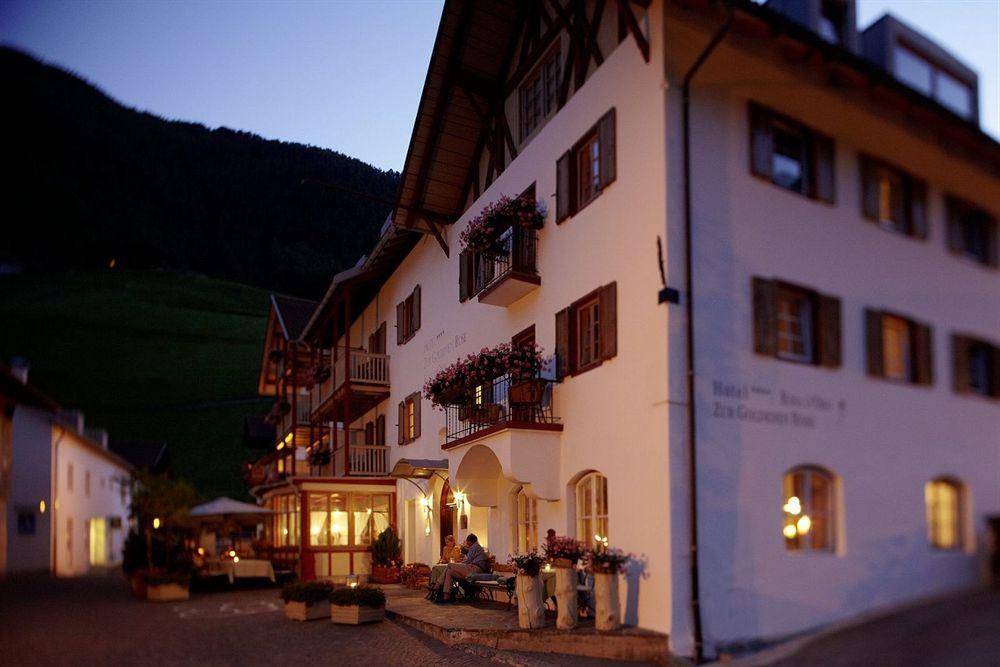 Goldene Rose Karthaus A Member Of Small Luxury Hotels Of The World Сеналес Екстер'єр фото